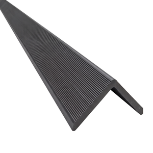 Kinsley – listwa górna/końcowa do okładziny elewacyjnej z czarnego kompozytu 2900 x 219 x 29 mm