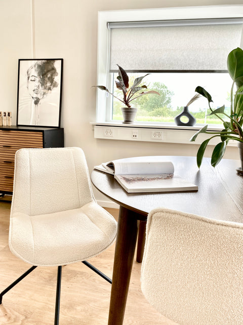 Krzesło do jadalni Maja w kolorze białym z funkcją obrotu o 360 stopni