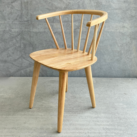 Krzesło do jadalni Martha o dębowym wyglądzie