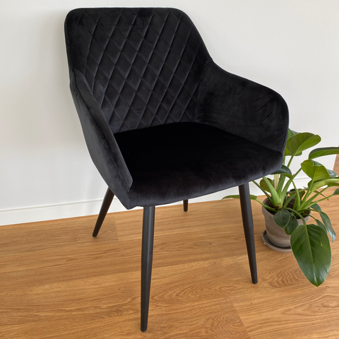 Krzesło do jadalni Carlo - czarny welur z podłokietnikami